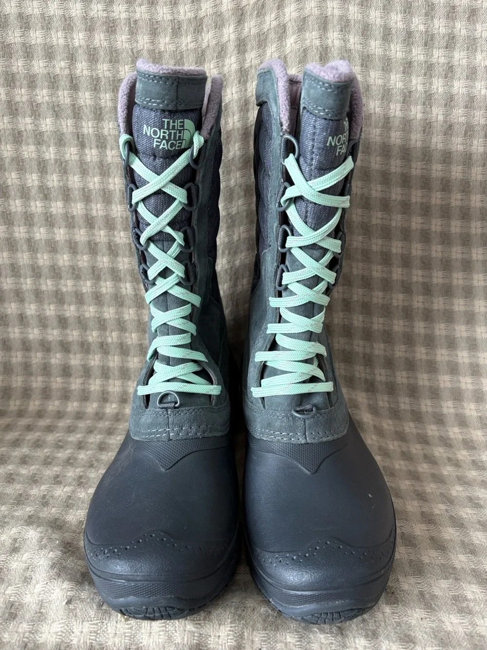 THE NORTH FACE THERMOBALL UTILITY WINTER SNOW BOOTS WOMENS 9